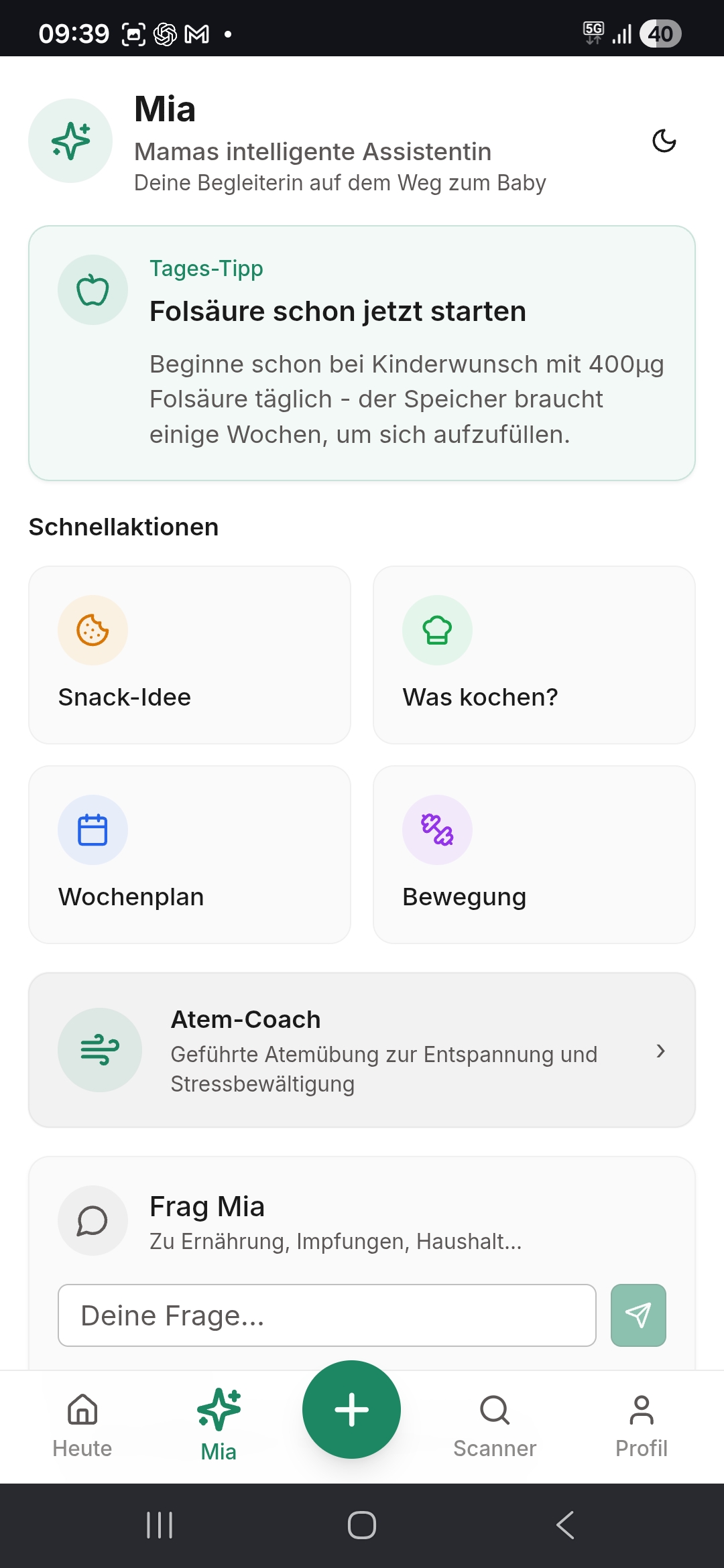 Mia KI-Assistentin im Kinderwunsch-Kontext mit Tages-Tipp Folsäure